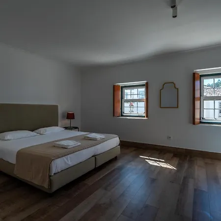 Cazal D'oliveira Lodge